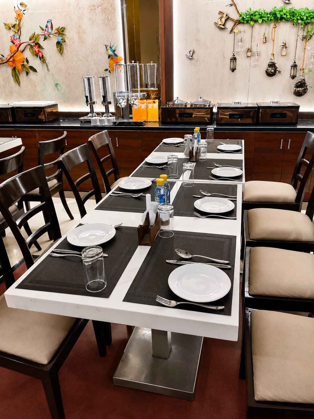 Table setting at 9 Eleven Restro